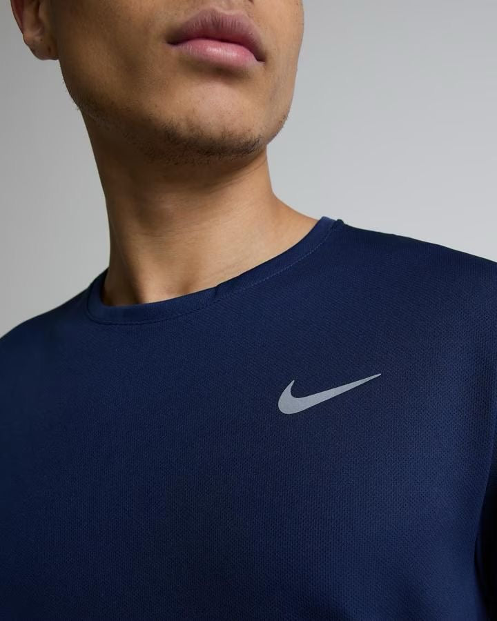 Nike Dri-FIT Miler in Navy Blue