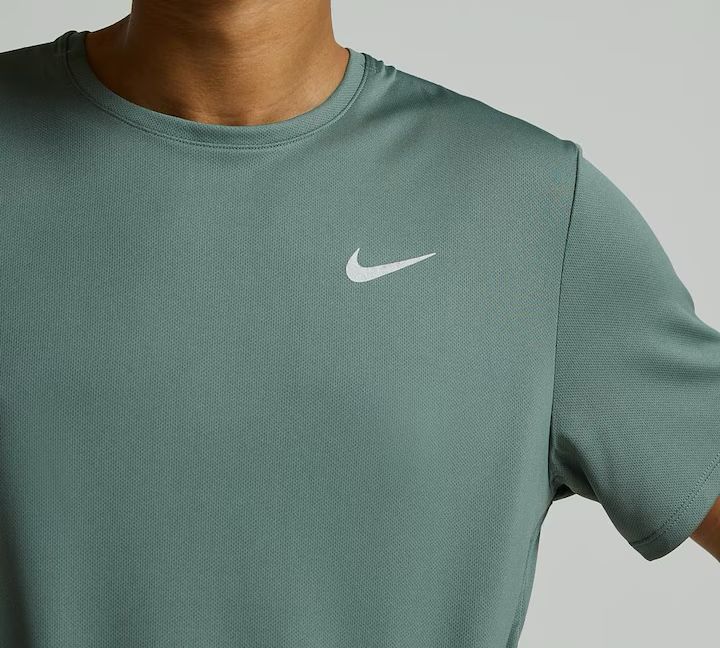 Nike Dri-FIT Miler in Jade Green